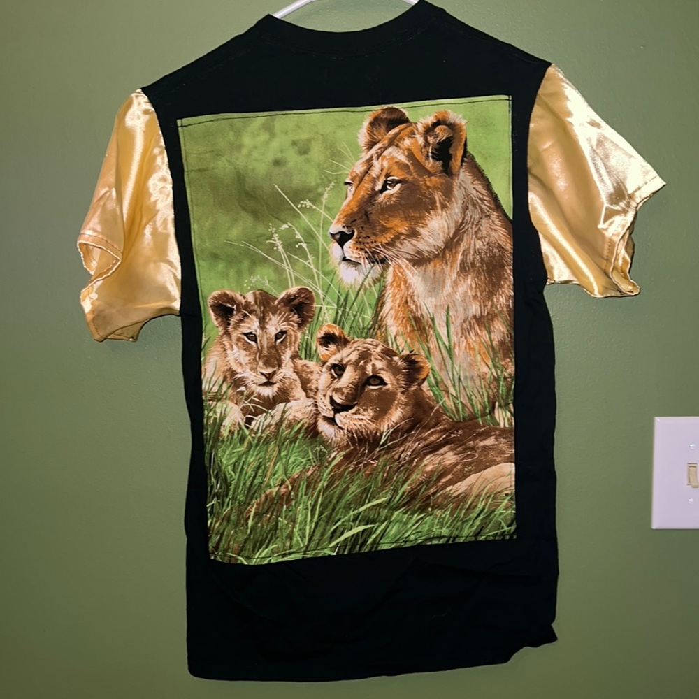 Custom made lion shirt